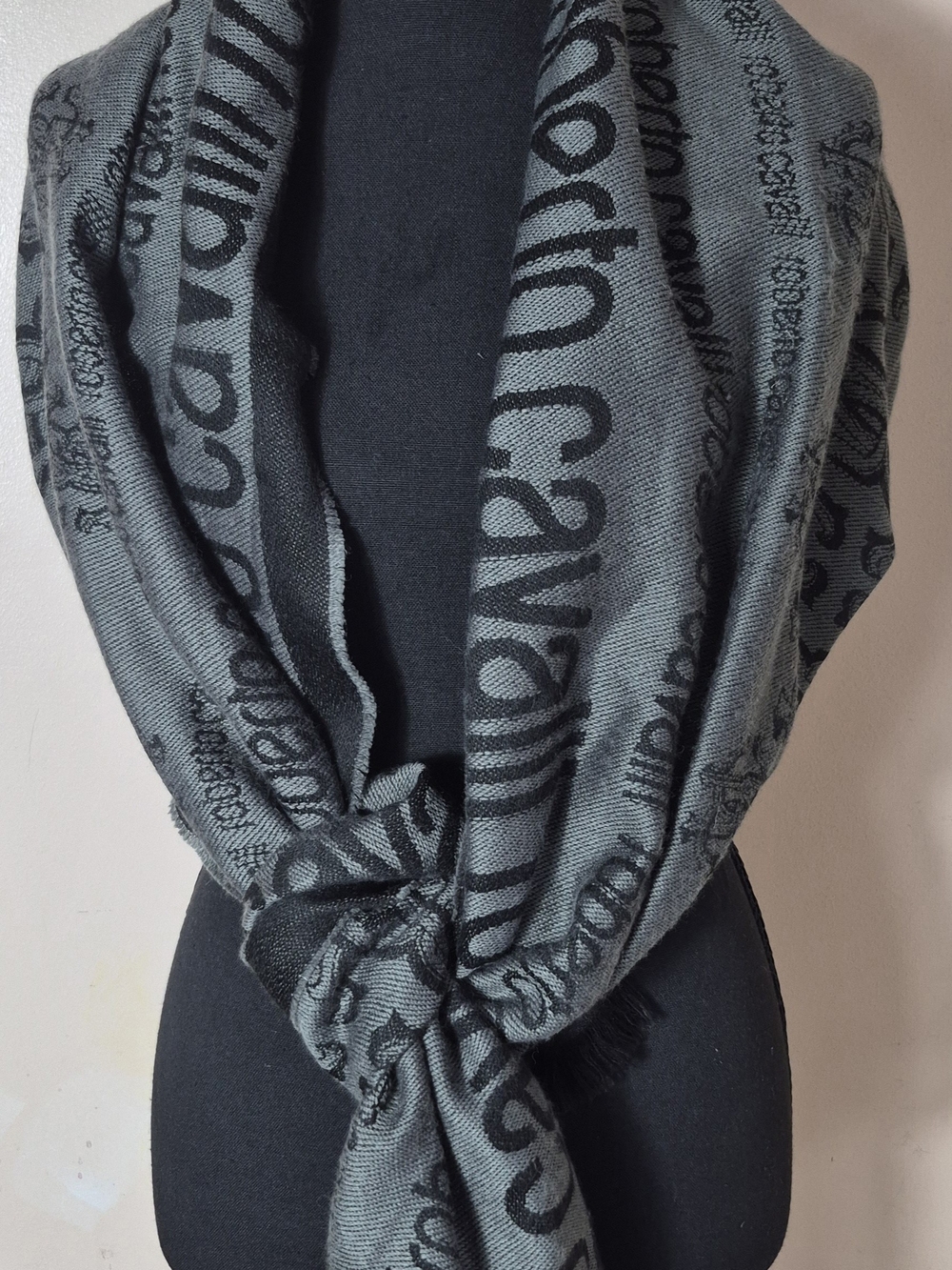 Roberto Cavalli  Grey/ Black Wool Blend Mens Scarf Designer UNISEX MADE In ITALY